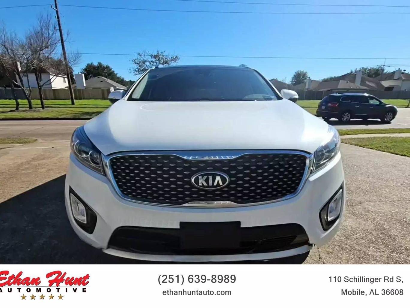 KIA SORENTO 2018 5XYPKDA58JG366813 image