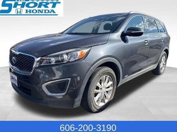 KIA SORENTO 2018 5XYPGDA33JG392672 image