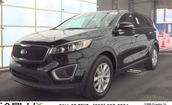 KIA SORENTO 2018 5XYPG4A33JG367173 image