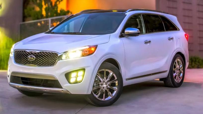 KIA SORENTO 2018 5XYPG4A37JG377740 image