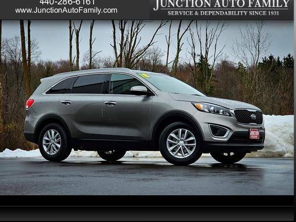 KIA SORENTO 2018 5XYPG4A36JG342851 image