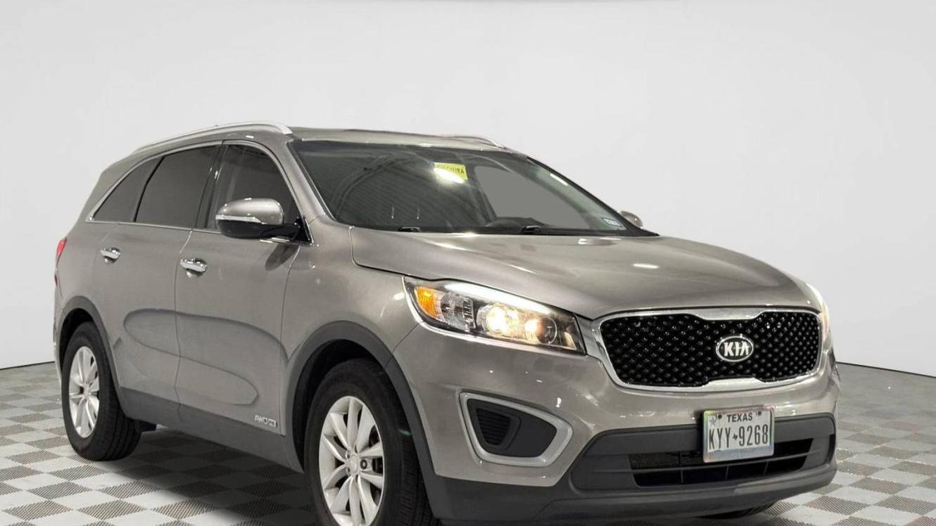 KIA SORENTO 2018 5XYPGDA59JG408701 image