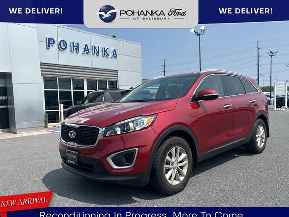 KIA SORENTO 2018 5XYPG4A39JG342066 image