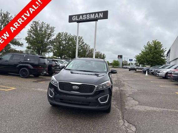 KIA SORENTO 2018 5XYPG4A31JG431839 image