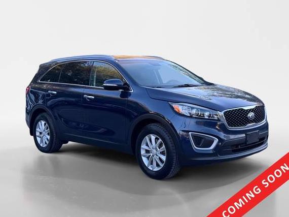 KIA SORENTO 2018 5XYPG4A38JG387662 image