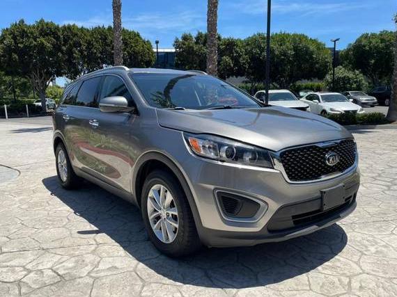 KIA SORENTO 2018 5XYPG4A3XJG357868 image