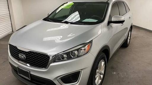 KIA SORENTO 2018 5XYPG4A35JG369409 image