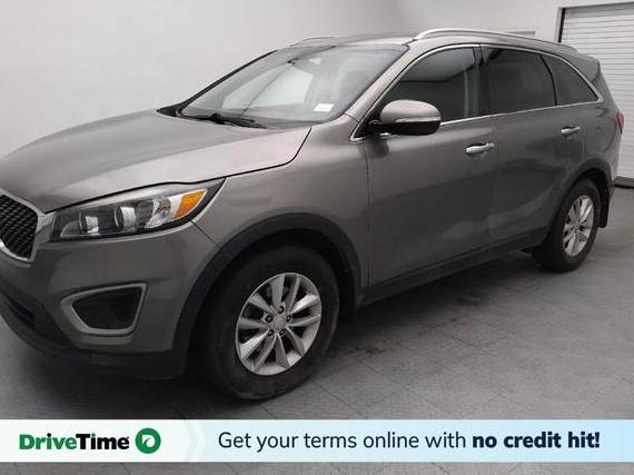 KIA SORENTO 2018 5XYPG4A34JG403887 image