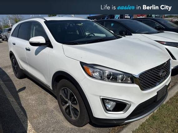 KIA SORENTO 2018 5XYPHDA58JG383643 image