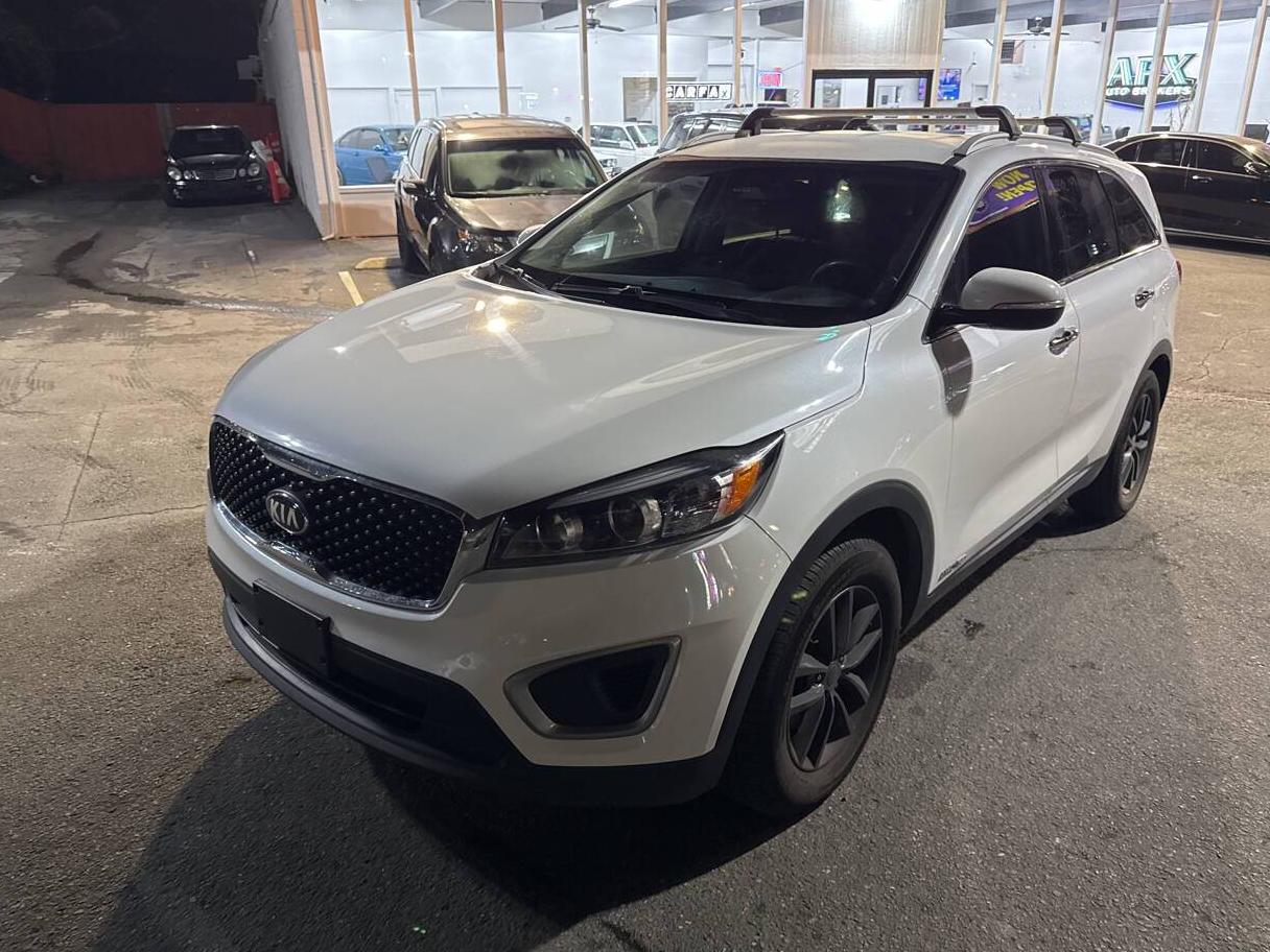 KIA SORENTO 2018 5XYPGDA50JG341129 image