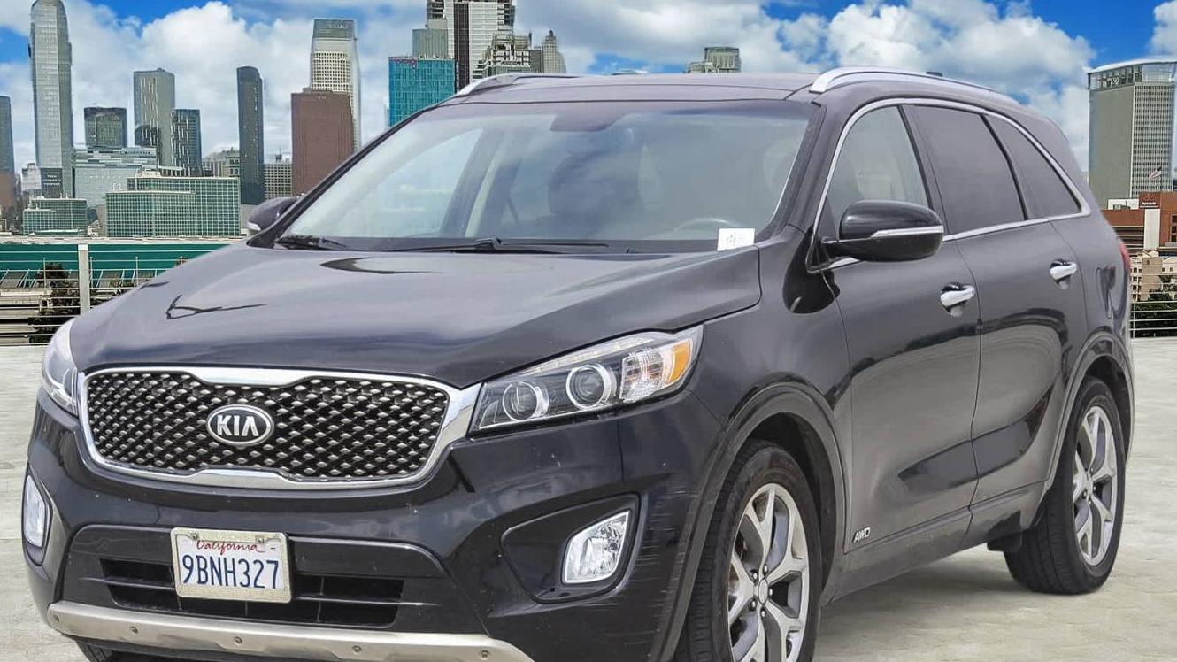 KIA SORENTO 2018 5XYPKDA56JG423414 image