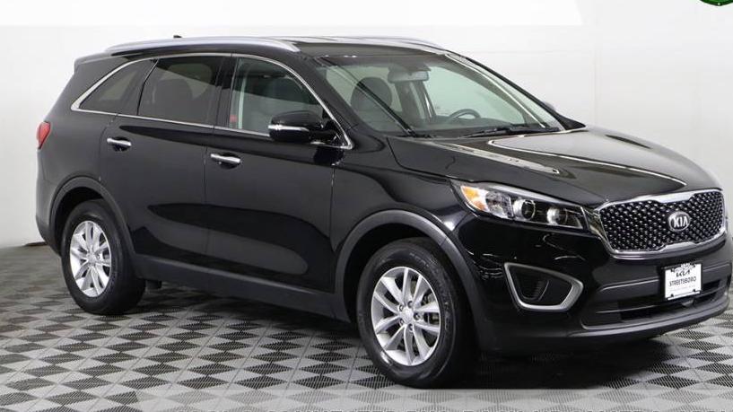 KIA SORENTO 2018 5XYPG4A38JG350109 image