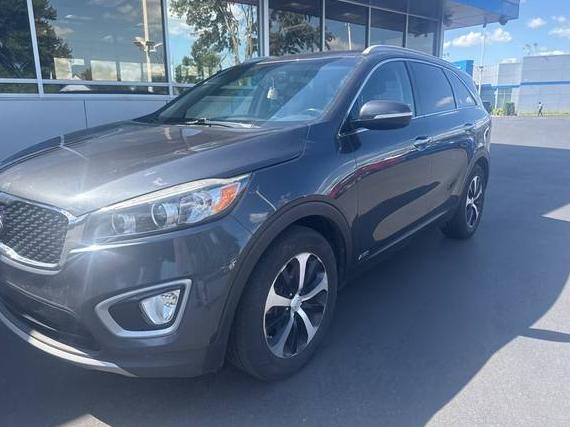 KIA SORENTO 2018 5XYPHDA17JG357810 image