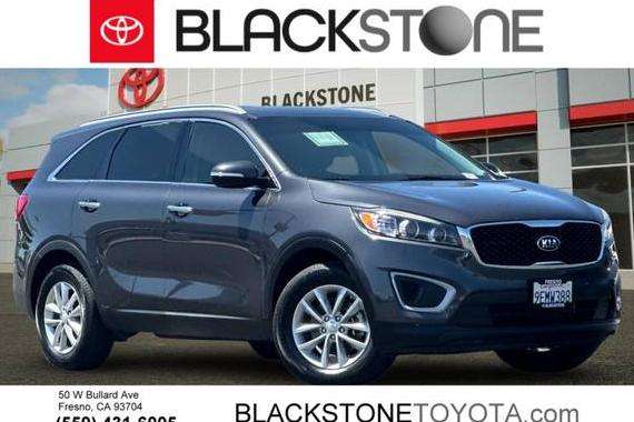 KIA SORENTO 2018 5XYPG4A37JG347895 image