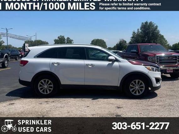 KIA SORENTO 2018 5XYPG4A51JG388444 image