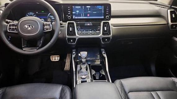 KIA SORENTO 2021 5XYRK4LF0MG037025 image