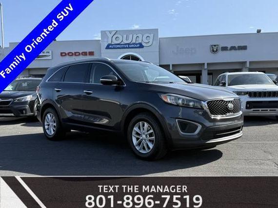 KIA SORENTO 2017 5XYPG4A33HG278326 image