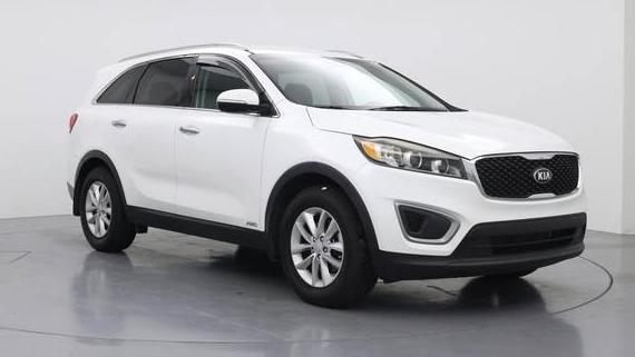 KIA SORENTO 2017 5XYPGDA32HG285588 image