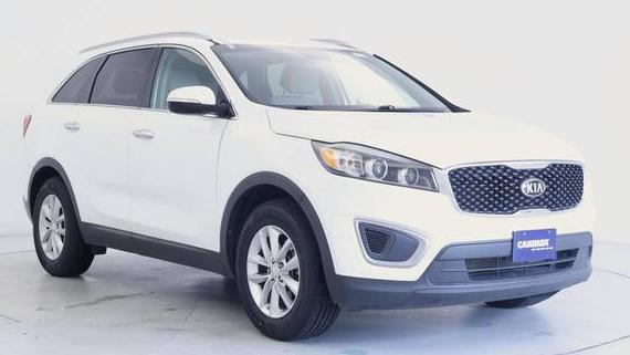 KIA SORENTO 2017 5XYPG4A30HG220304 image