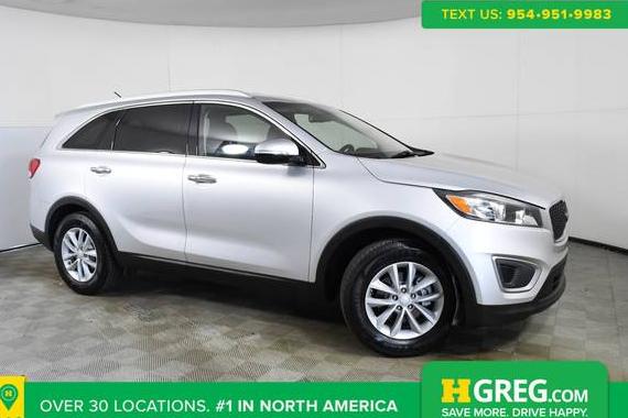 KIA SORENTO 2017 5XYPG4A38HG257486 image