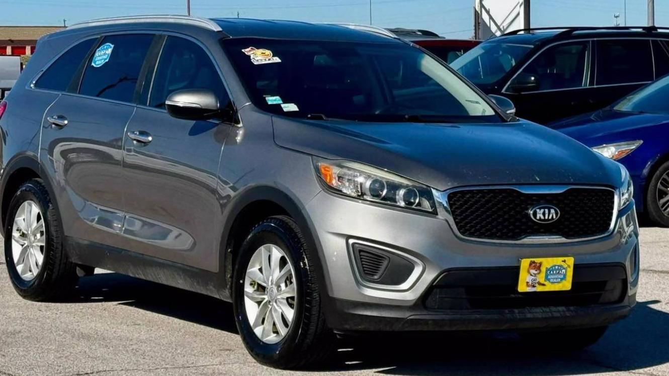 KIA SORENTO 2017 5XYPG4A35HG257249 image