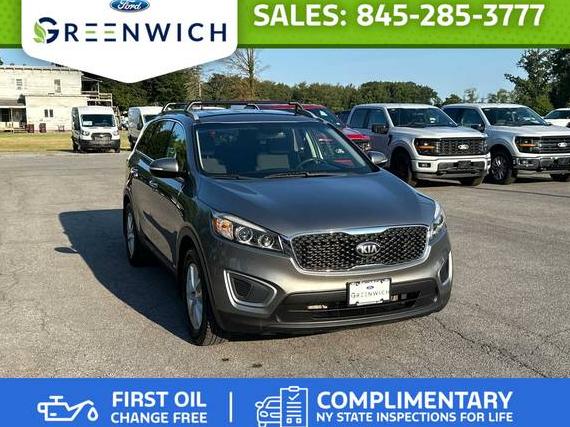 KIA SORENTO 2017 5XYPGDA38HG265152 image