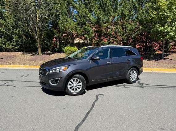 KIA SORENTO 2017 5XYPGDA33HG328612 image