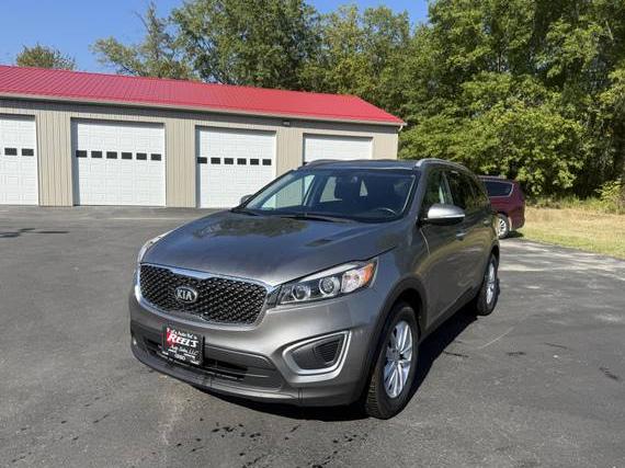 KIA SORENTO 2017 5XYPGDA32HG203312 image