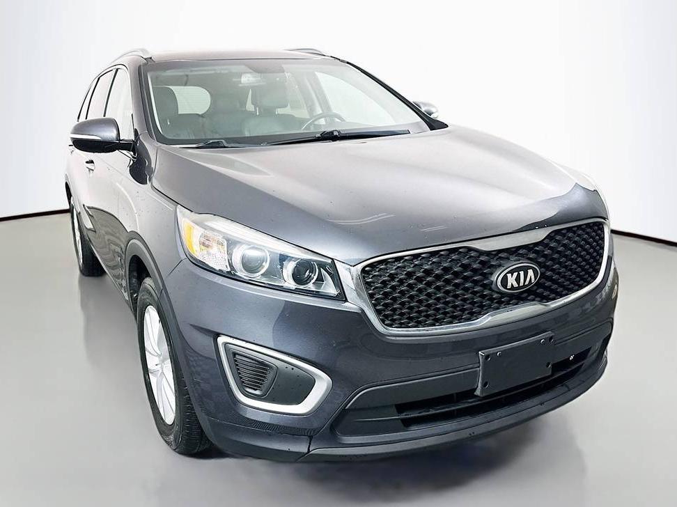 KIA SORENTO 2017 5XYPG4A30HG319138 image