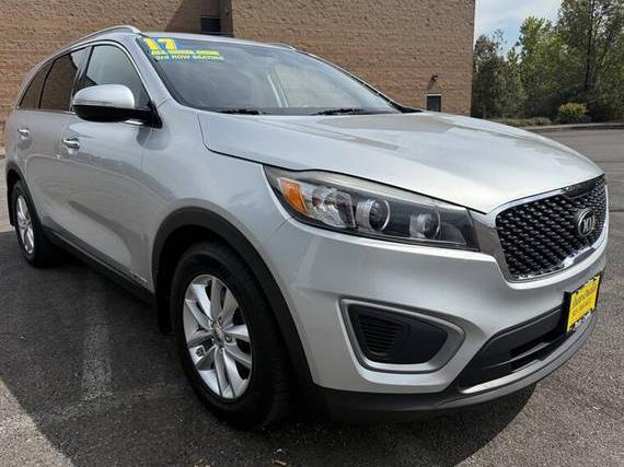 KIA SORENTO 2017 5XYPGDA53HG203675 image