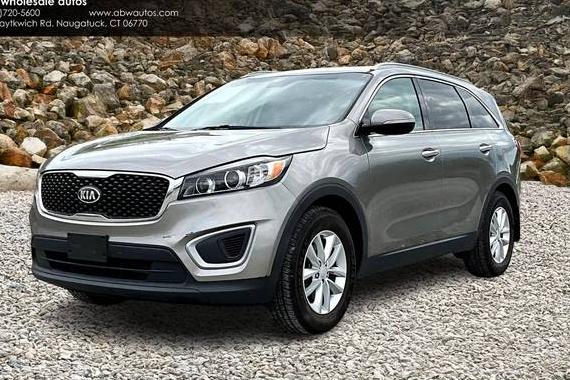 KIA SORENTO 2017 5XYPG4A38HG261277 image