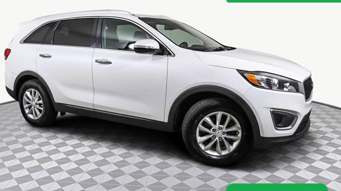 KIA SORENTO 2017 5XYPG4A38HG248190 image