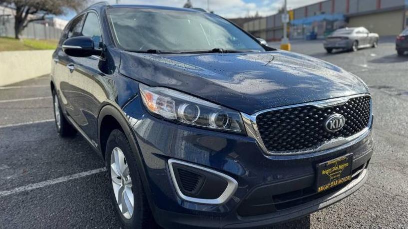 KIA SORENTO 2017 5XYPGDA58HG335363 image