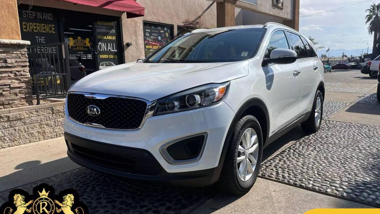 KIA SORENTO 2017 5XYPGDA38HG282596 image