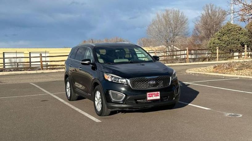 KIA SORENTO 2017 5XYPGDA57HG190655 image