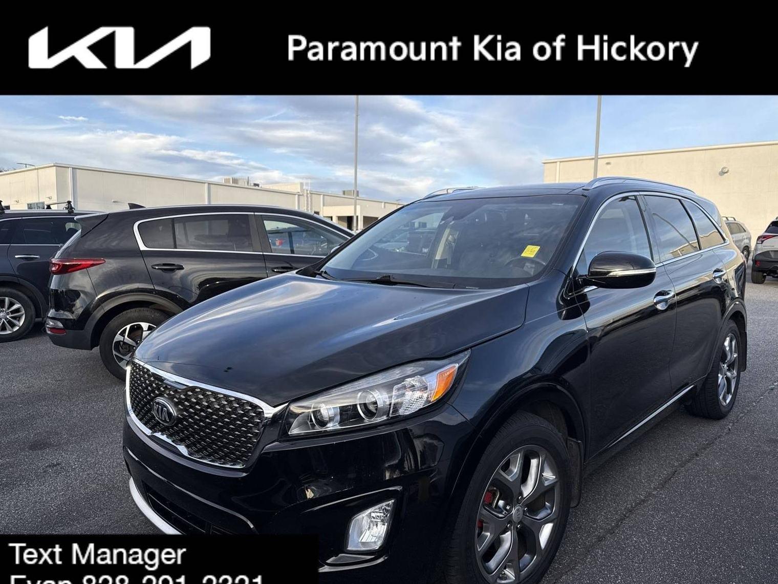 KIA SORENTO 2017 5XYPK4A52HG317620 image