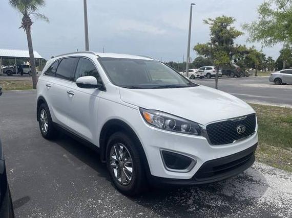 KIA SORENTO 2017 5XYPG4A32HG255166 image