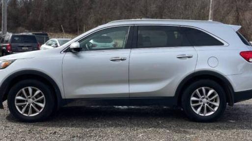 KIA SORENTO 2017 5XYPG4A35HG279056 image