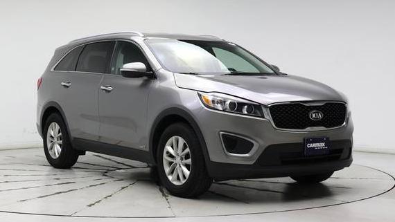 KIA SORENTO 2017 5XYPGDA38HG296739 image