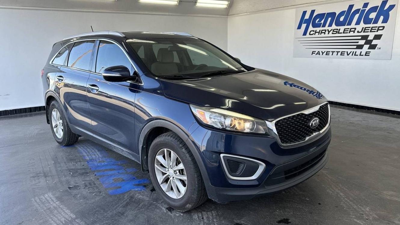 KIA SORENTO 2017 5XYPG4A30HG214146 image