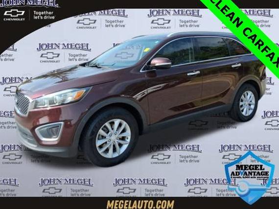 KIA SORENTO 2017 5XYPG4A38HG250005 image