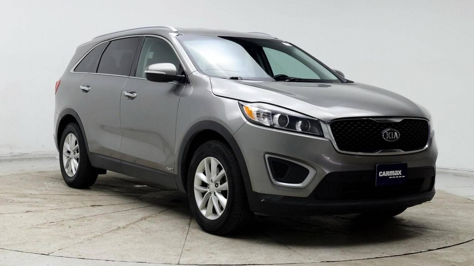 KIA SORENTO 2017 5XYPGDA32HG323837 image