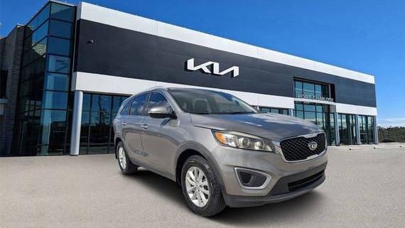KIA SORENTO 2017 5XYPG4A38HG318111 image KIA SORENTO 2017 5XYPG4A38HG318111 image