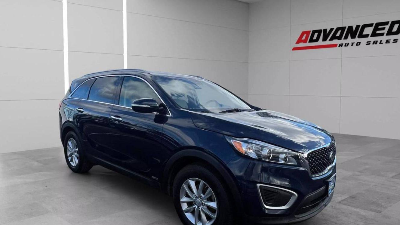 KIA SORENTO 2017 5XYPGDA38HG334082 image