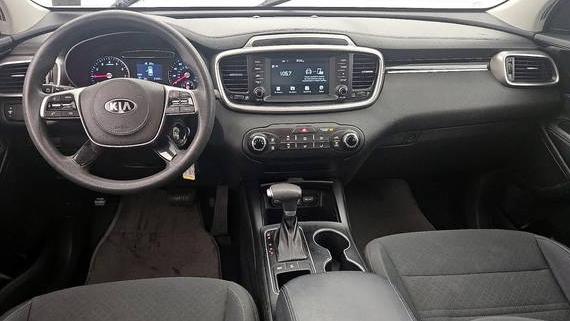 KIA SORENTO 2020 5XYPGDA51LG682235 image