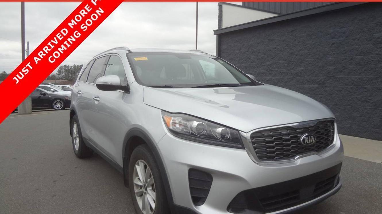 KIA SORENTO 2020 5XYPG4A39LG681316 image