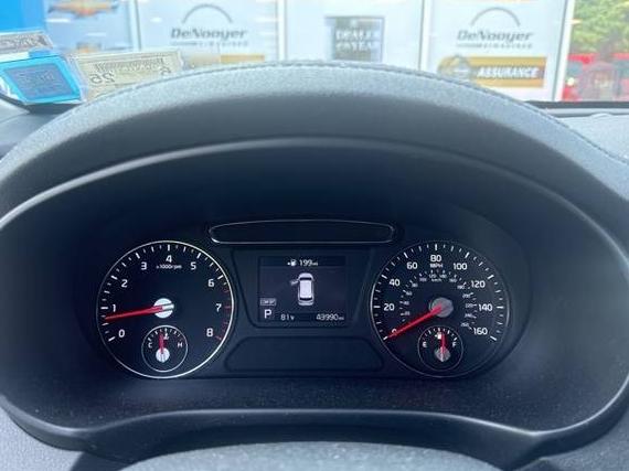 KIA SORENTO 2020 5XYPG4A33LG690416 image