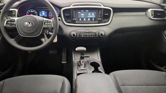 KIA SORENTO 2020 5XYPG4A38LG689679 image