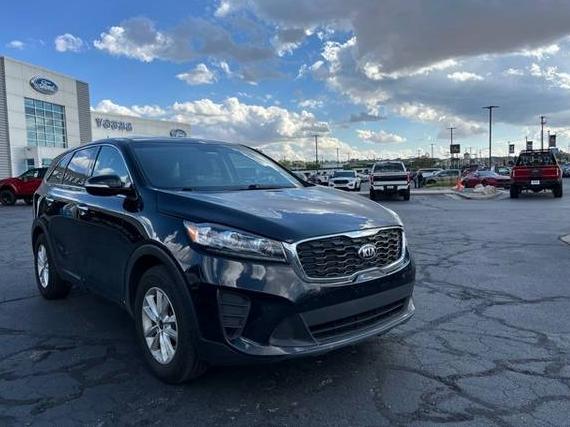 KIA SORENTO 2020 5XYPG4A58LG614000 image