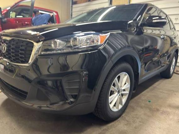 KIA SORENTO 2020 5XYPG4A39LG681204 image